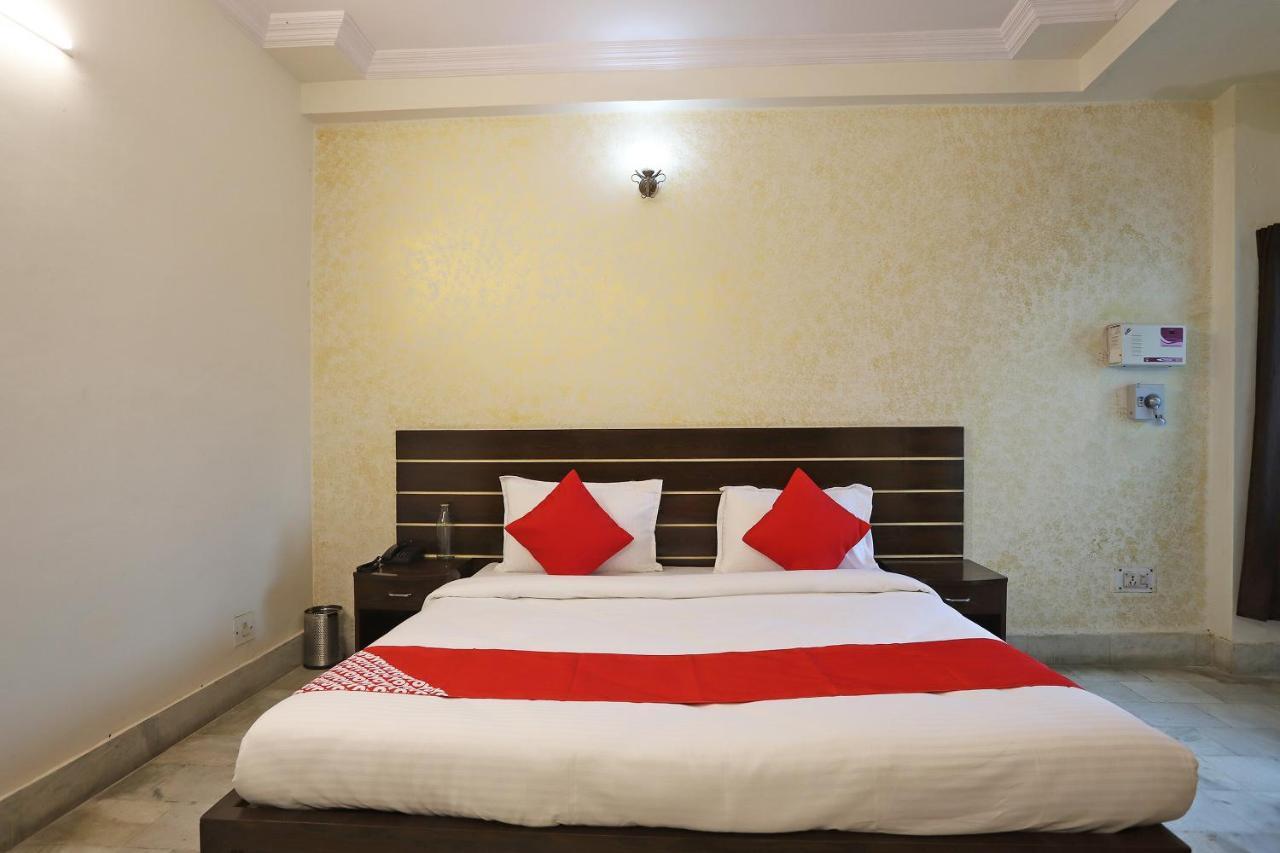 Oyo Flagship 76697 Hotel Park Awadh Lucknow Bagian luar foto
