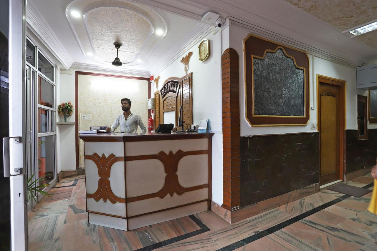 Oyo Flagship 76697 Hotel Park Awadh Lucknow Bagian luar foto