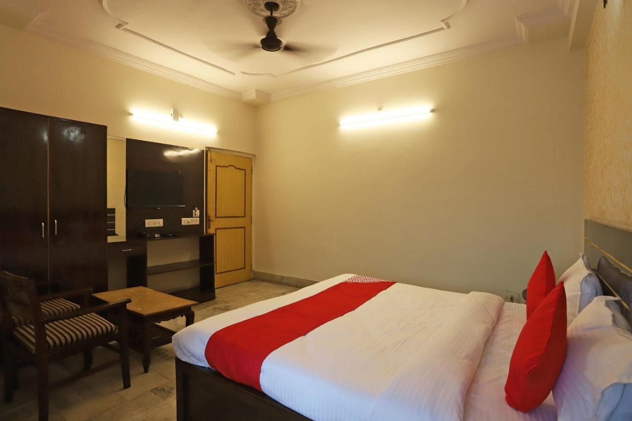 Oyo Flagship 76697 Hotel Park Awadh Lucknow Bagian luar foto