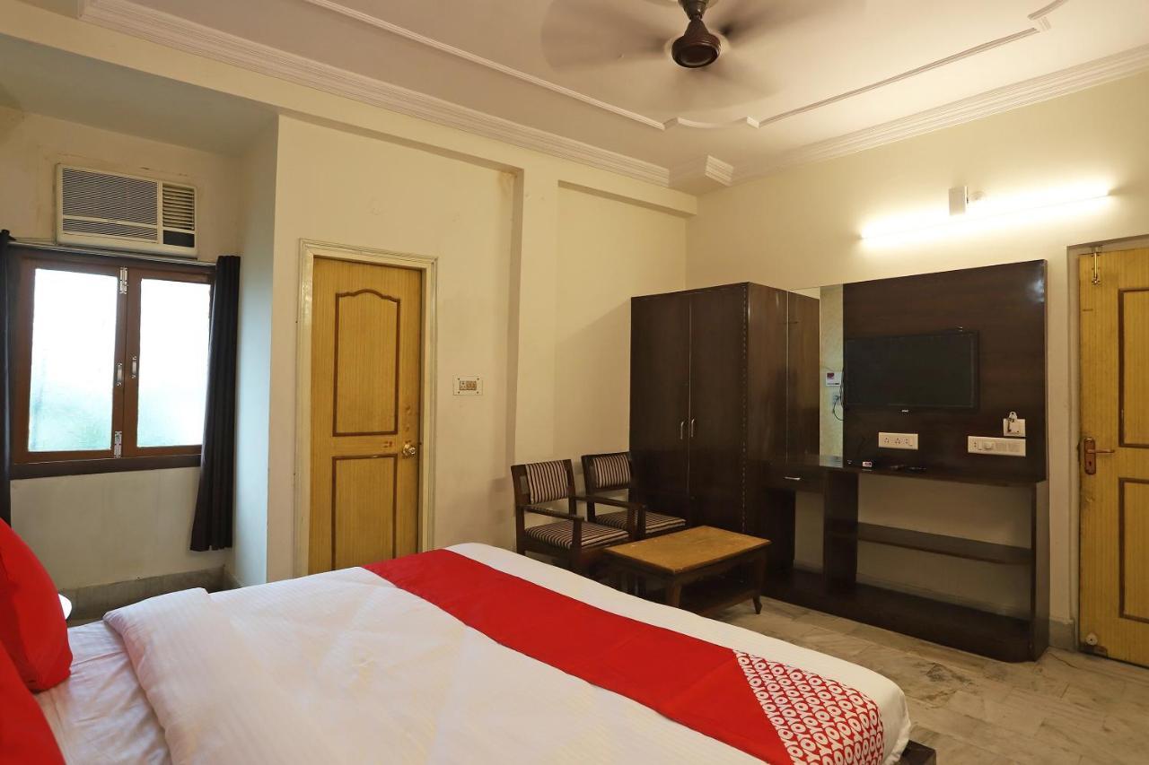 Oyo Flagship 76697 Hotel Park Awadh Lucknow Bagian luar foto