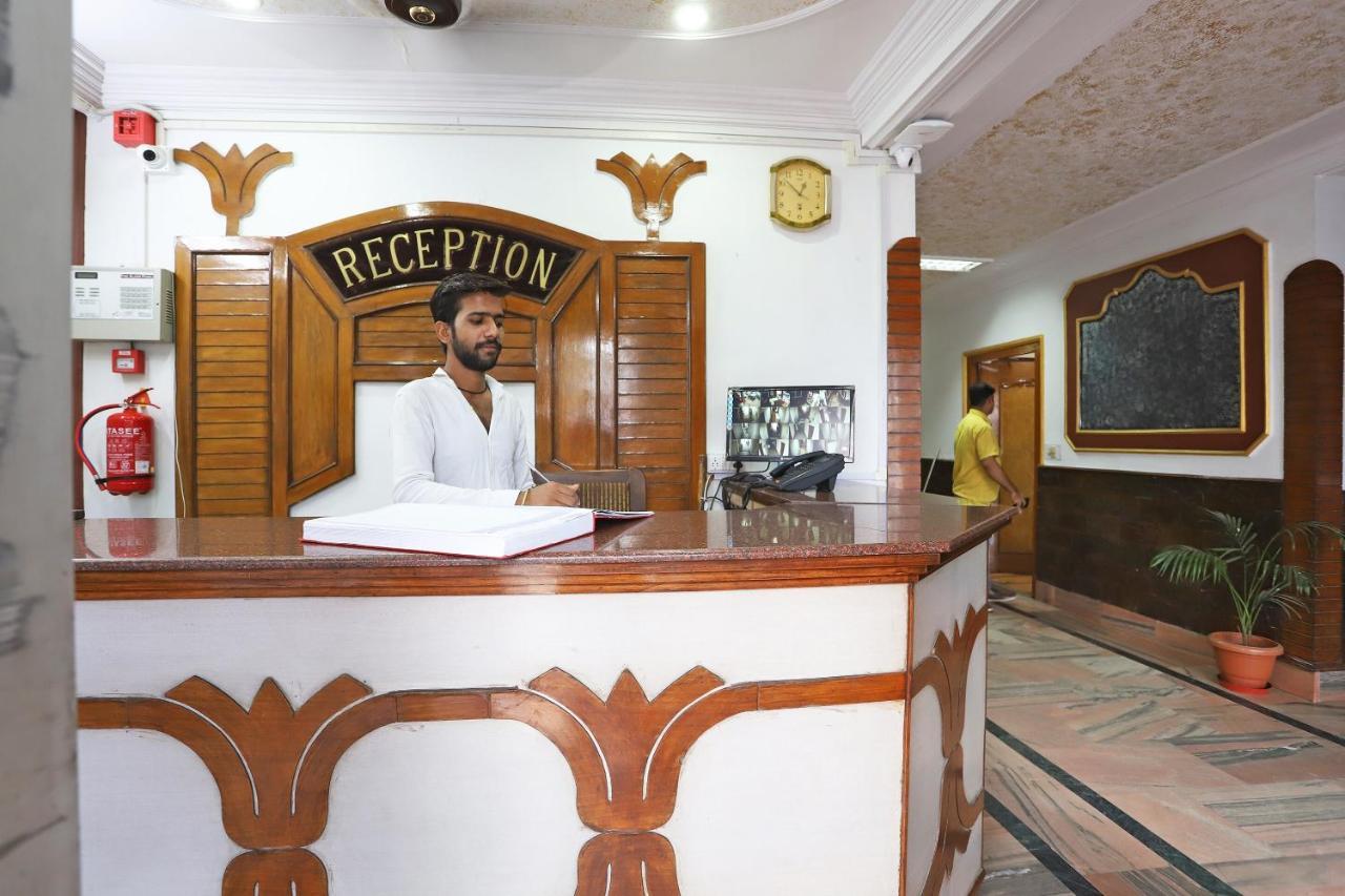 Oyo Flagship 76697 Hotel Park Awadh Lucknow Bagian luar foto