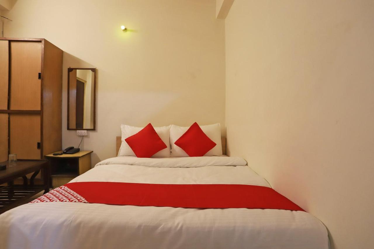 Oyo Flagship 76697 Hotel Park Awadh Lucknow Bagian luar foto