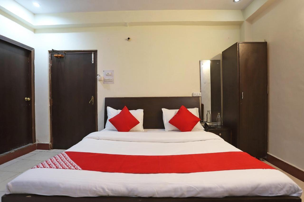 Oyo Flagship 76697 Hotel Park Awadh Lucknow Bagian luar foto