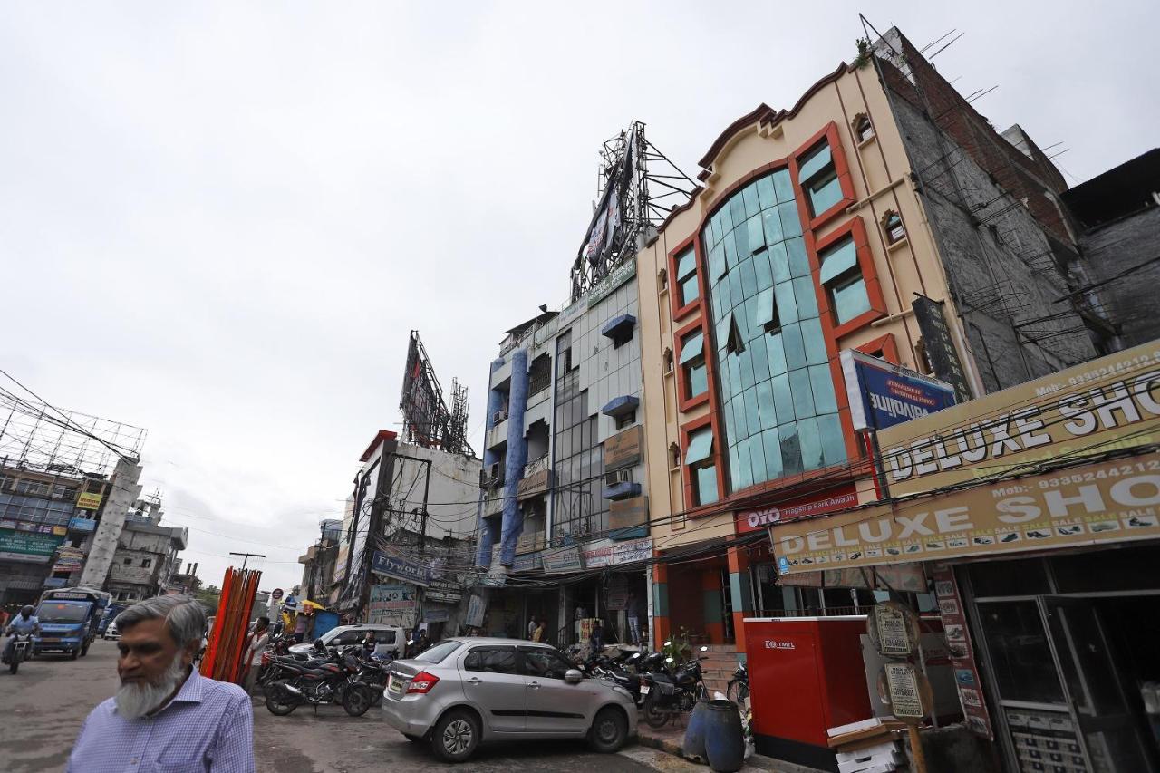 Oyo Flagship 76697 Hotel Park Awadh Lucknow Bagian luar foto